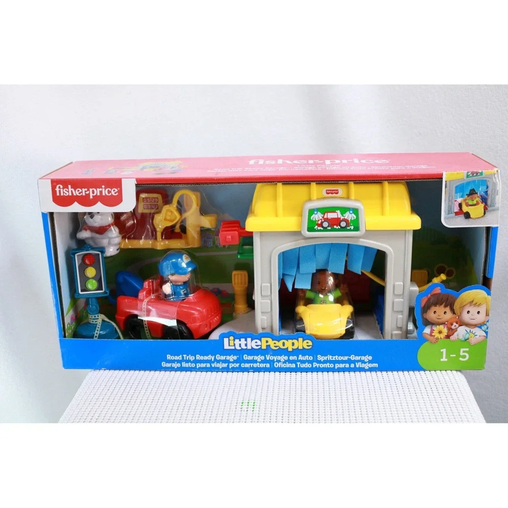 Fisher-Price Little People Road Trip Ready Garage Playset FWB90 New Box Damage